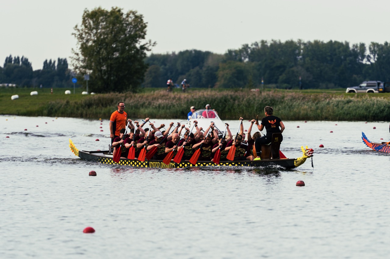 Dragon boat team posing together after the National Championships